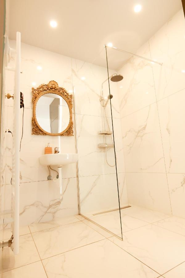 Gasthuis Luxury Master *